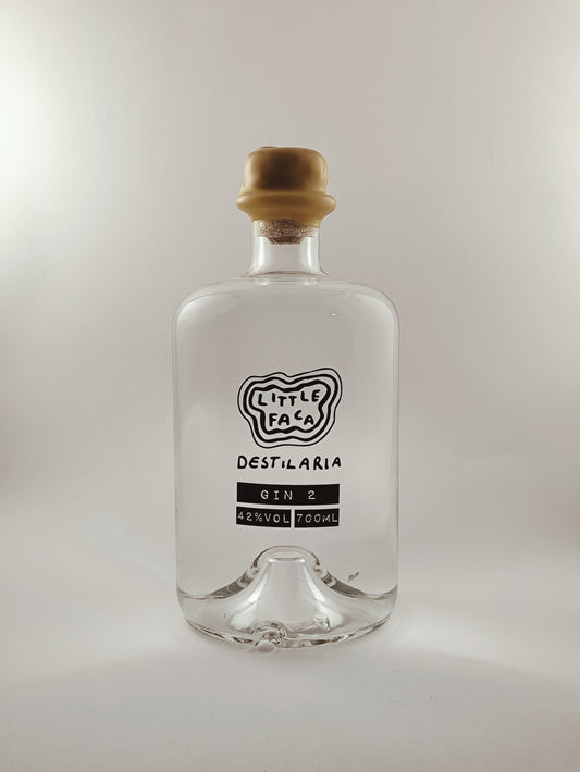 Garrafa de Gin 2 Little Faca